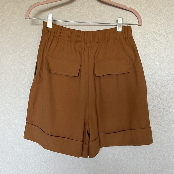 Tailored High waisted  shorts Zara small - Picture 7 of 10